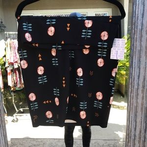 BRAND NEW LuLaRoe PENCIL SKIRT